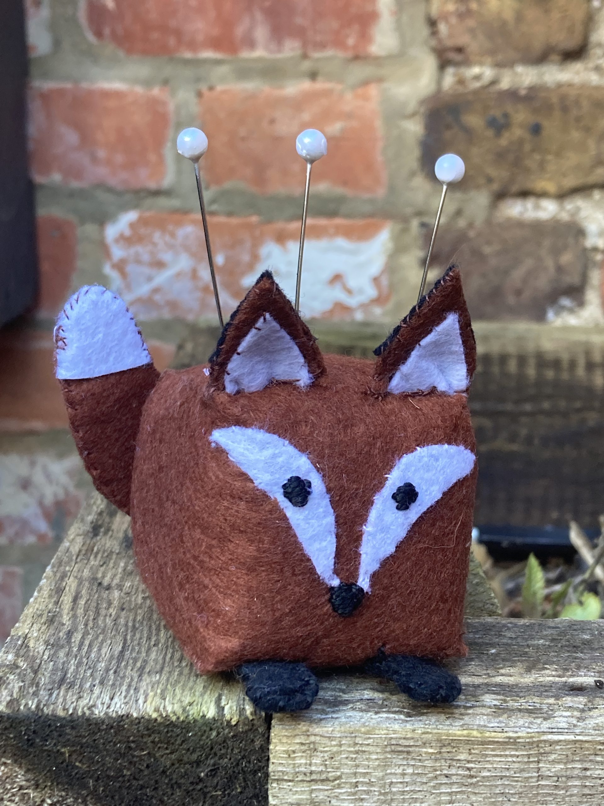 How to make a foxy pin cushion